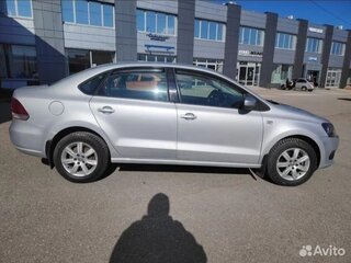 2010 Volkswagen Polo V, серебристый, 600000 рублей, вид 2