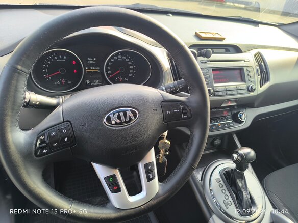 2014 Kia Sportage III Рестайлинг, синий, 1500000 рублей - вид 5