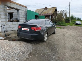 2010 Kia Cerato 6-speed II, коричневый, 390000 рублей, вид 3