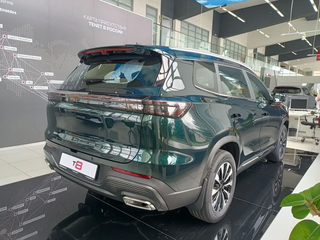 2026 Tenet T8, зелёный, 3099000 рублей, вид 3