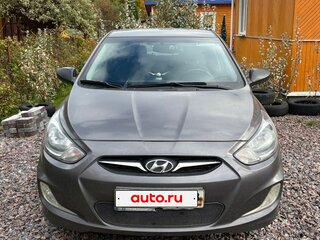2013 Hyundai Solaris I, серый, 780000 рублей, вид 1