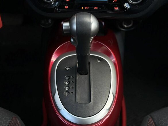 2011 Nissan Juke I, красный, 970000 рублей - вид 15