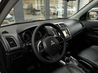 2013 Mitsubishi ASX I Рестайлинг, белый, 950000 рублей, вид 5