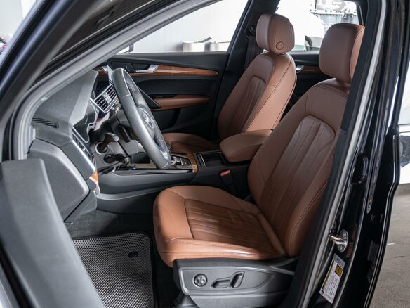 2021 Audi Q5 45 TFSI II (FY) Рестайлинг, чёрный, 4650000 рублей - вид 9