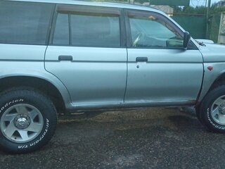 2000 Mitsubishi Pajero Sport I, серый, 490000 рублей, вид 5