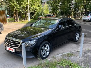 2018 Mercedes-Benz E-Класс 200 d V (W213, S213, C238), чёрный, 1790000 рублей, вид 2