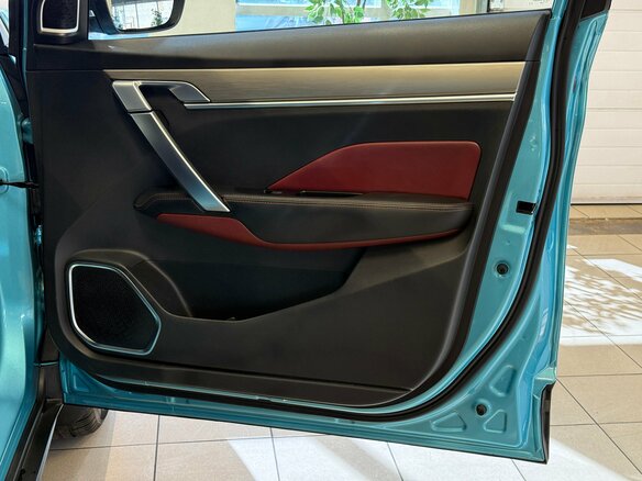 2023 Geely Coolray I, синий, 1780000 рублей - вид 15
