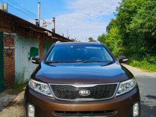 2015 Kia Sorento II Рестайлинг, коричневый, 1640000 рублей, вид 1