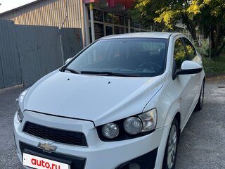 2014 Chevrolet Aveo II, белый, 625000 рублей, вид 1