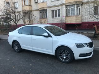 2019 Skoda Octavia III (A7) Рестайлинг, белый, 2390000 рублей, вид 4