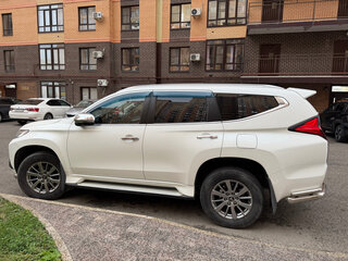 2017 Mitsubishi Pajero Sport III, белый, 2900000 рублей, вид 3