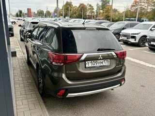 2016 Mitsubishi Outlander III Рестайлинг 2, коричневый, 1499000 рублей, вид 4