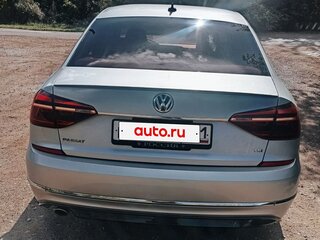 2016 Volkswagen Passat (North America and China) I Рестайлинг, белый, 1400000 рублей, вид 5