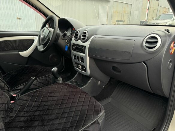 2011 Renault Logan I Рестайлинг, бежевый, 525000 рублей - вид 12