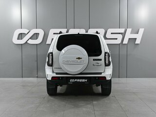 2015 Chevrolet Niva I Рестайлинг, белый, 724000 рублей, вид 4