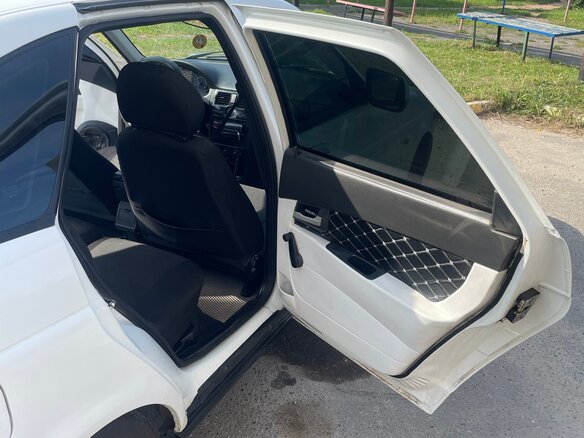 2011 Lada (ВАЗ) Priora I, белый, 248000 рублей - вид 13
