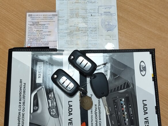 2018 Lada (ВАЗ) Vesta I, серебристый, 840000 рублей - вид 12