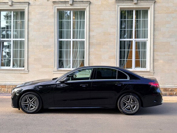 2021 Mercedes-Benz C-Класс 180 V (W206), чёрный - вид 2