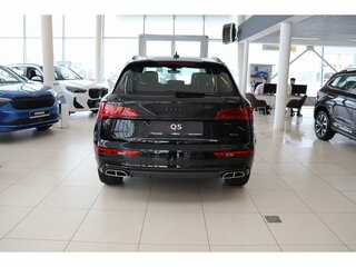 2026 Audi Q5 L 45 TFSI II (FY) Рестайлинг, чёрный, 6390000 рублей, вид 4