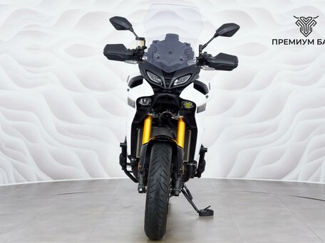 2023 Yamaha MT-09 Tracer (FJ-09), белый, 1449000 рублей, вид 4
