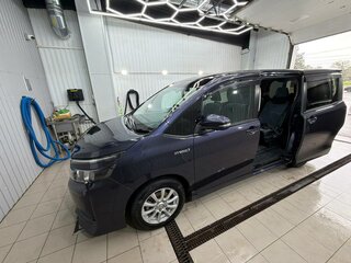 2016 Toyota Voxy III (R80), фиолетовый, 1790000 рублей, вид 4
