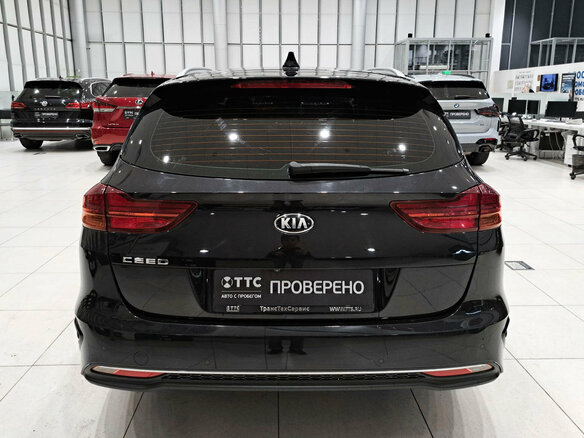 2021 Kia Ceed III Рестайлинг, чёрный, 1850000 рублей - вид 5