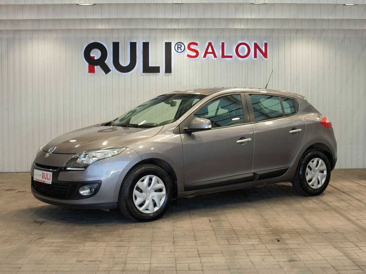 Открыть фотографии: Renault Megane III Рестайлинг