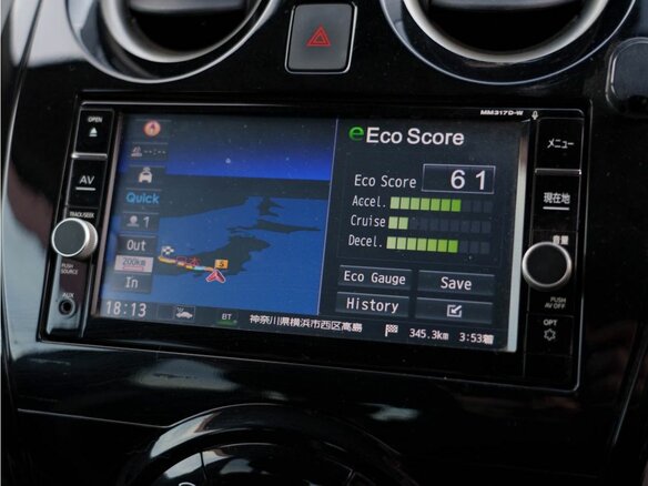 2018 Nissan Note e-Power II Рестайлинг, красный, 1155000 рублей - вид 18