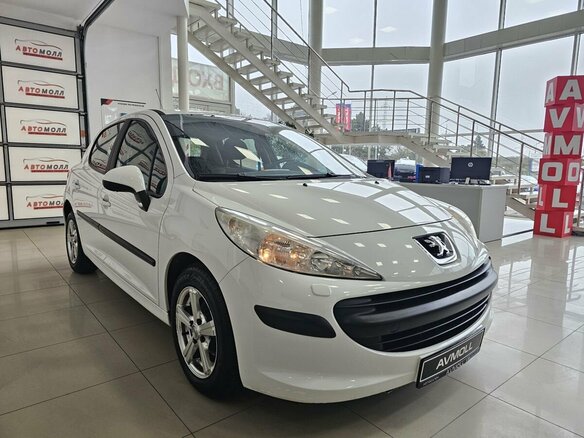 2008 Peugeot 207 I, белый, 589000 рублей - вид 3