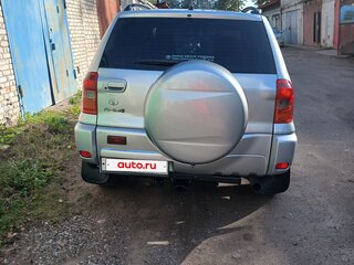 2001 Toyota RAV4 II (XA20), серебристый, 470000 рублей, вид 4