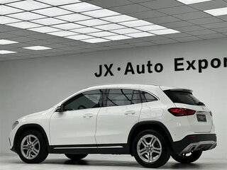 2020 Mercedes-Benz GLA 180 II (H247), белый, 2350000 рублей, вид 3