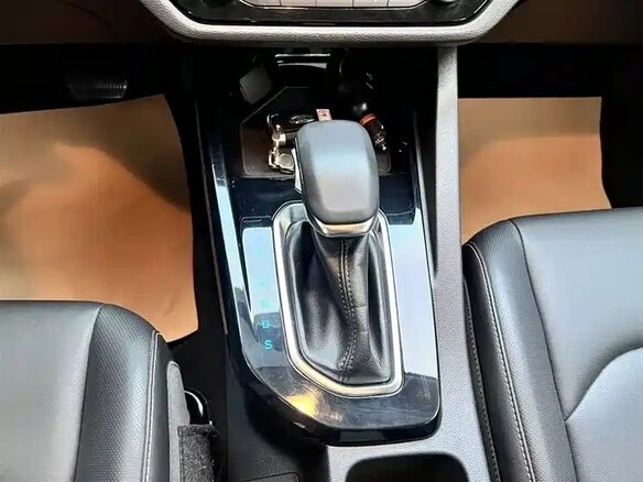 2022 Ford Escort VI Рестайлинг 2, синий - вид 14