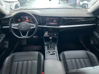 2023 Volkswagen Passat B8 Рестайлинг, чёрный, 1550333 рублей, вид 5