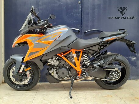 2023 KTM 1290 Super Duke GT, оранжевый, 1599000 рублей, вид 2