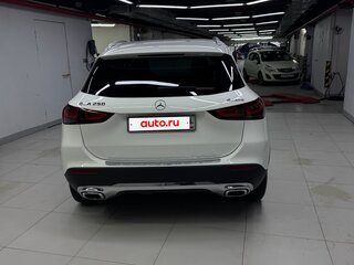 2022 Mercedes-Benz GLA 250 II (H247), белый, 4350000 рублей, вид 4