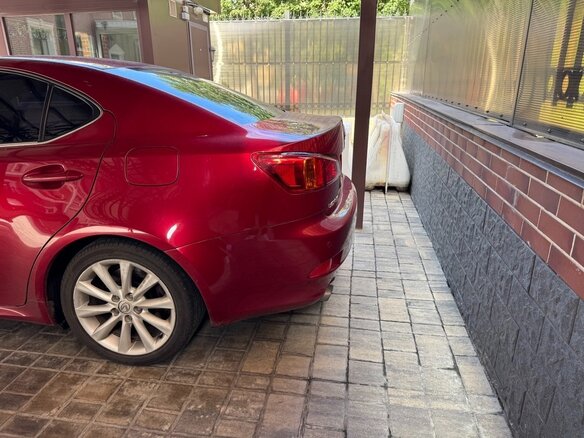 2010 Lexus IS 250 II Рестайлинг, красный, 1600000 рублей - вид 9