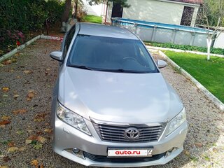 2014 Toyota Camry VII (XV50), серый, 1890000 рублей, вид 2