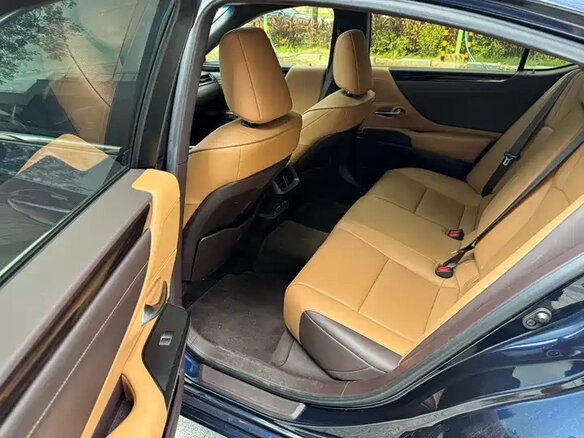 2021 Lexus ES 200 VII Рестайлинг, чёрный, 4105000 рублей - вид 12