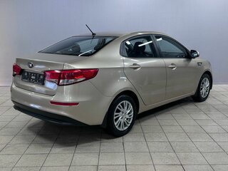 2015 Kia Rio III Рестайлинг, бежевый, 1050000 рублей, вид 5