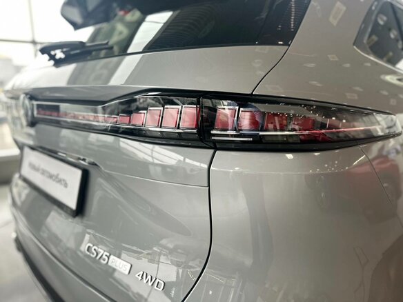 2025 Changan CS75 Plus IV, серый, 4339900 рублей - вид 4