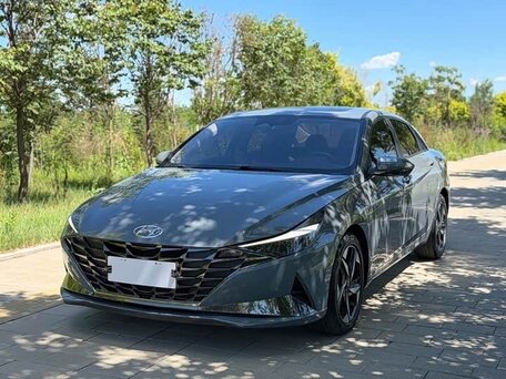 Hyundai Elantra VII (CN7)