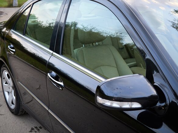 2008 Mercedes-Benz E-Класс 230 III (W211, S211) Рестайлинг, чёрный, 1400000 рублей - вид 14