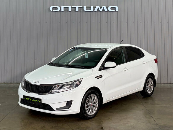 2013 Kia Rio III, белый, 897000 рублей