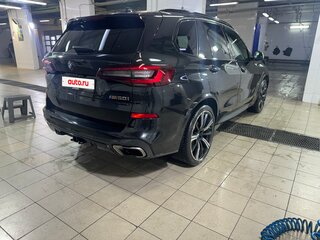 2021 BMW X5 M50i IV (G05/G18), чёрный, 7600000 рублей, вид 4