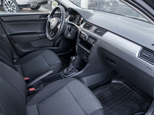 2017 Skoda Rapid I Рестайлинг, серый, 1165240 рублей - вид 5