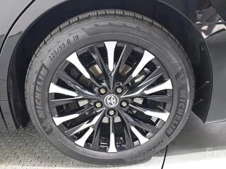 2024 Toyota Alphard IV, чёрный, 13650000 рублей, вид 4
