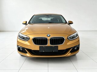 2018 BMW 1 серии 118i III (F52), золотистый, 1590000 рублей, вид 2