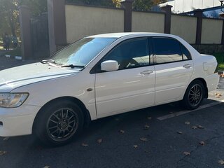 2001 Mitsubishi Lancer Cedia IX, белый, 550000 рублей, вид 5