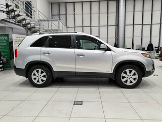 2012 Kia Sorento II, серебристый, 1550000 рублей, вид 4