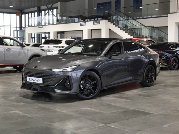 2024 Changan UNI-V I, серый, 2650000 рублей - вид 1